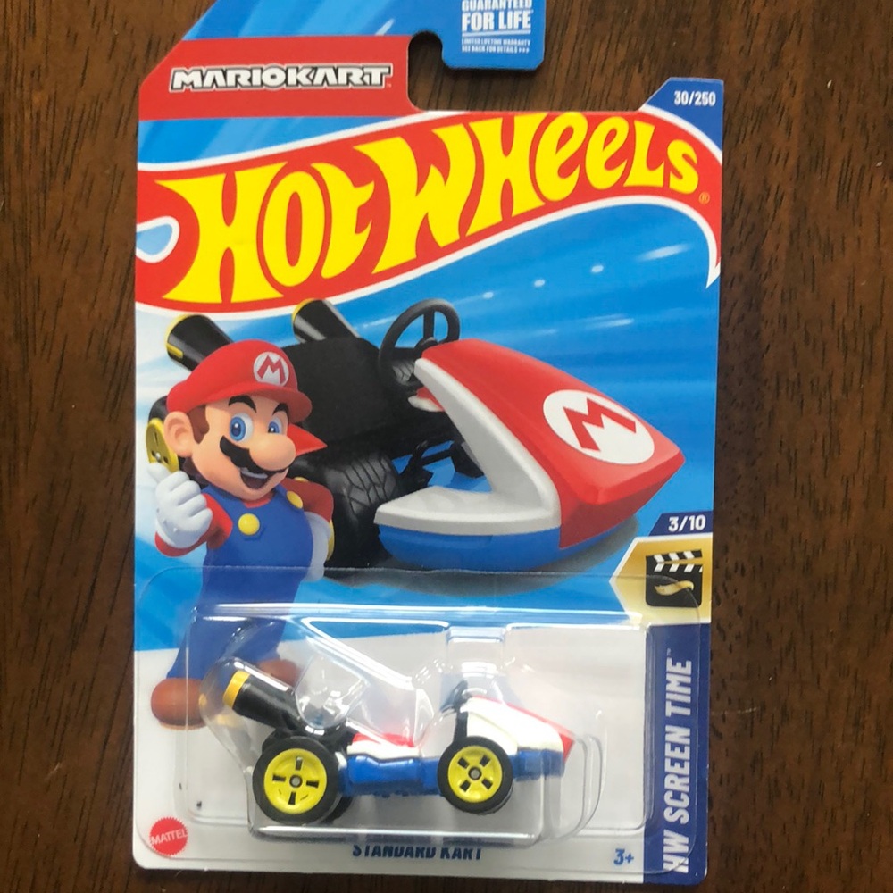 Mario Kart Standard Kart - Blue and Red Hot wheels